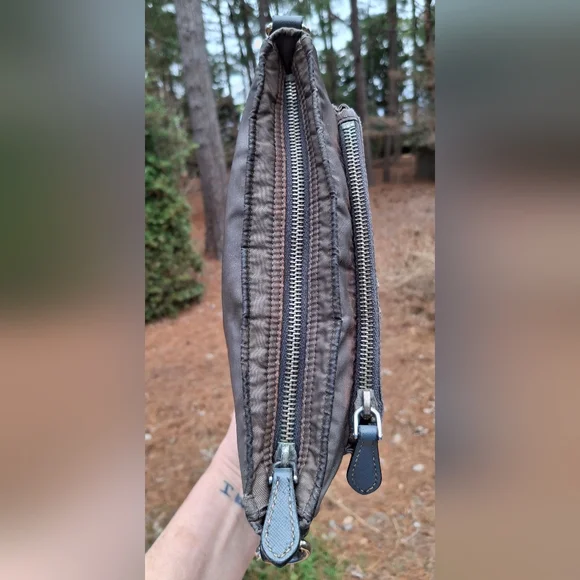 Vintage Prada Tessuto Grey Nylon & Saffino Leather Crossbody Shoulder Bag - Picture 9 of 16